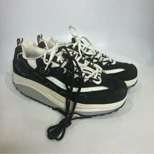 Skechers black & white shape up sneakers size 9